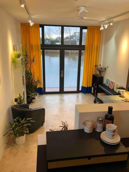 Prachtig Guesthouse Aan Het Water Almere Kültér fotó