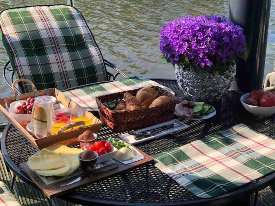 Prachtig Guesthouse Aan Het Water Almere Kültér fotó